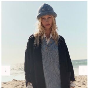 Free people Daisy Knitted Bucket Hat - NWT